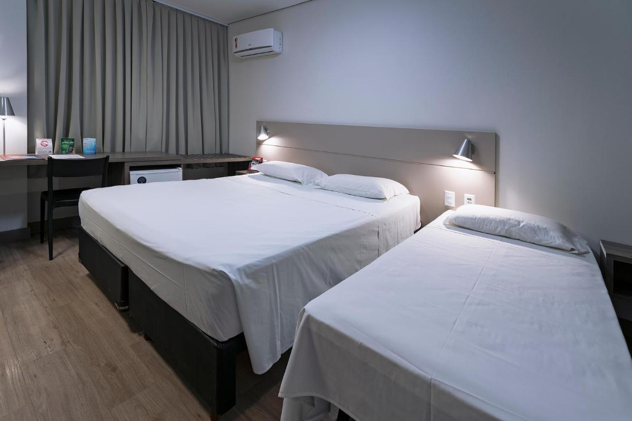 Hotel Valerim Itajai / Navegantes ภายนอก รูปภาพ
