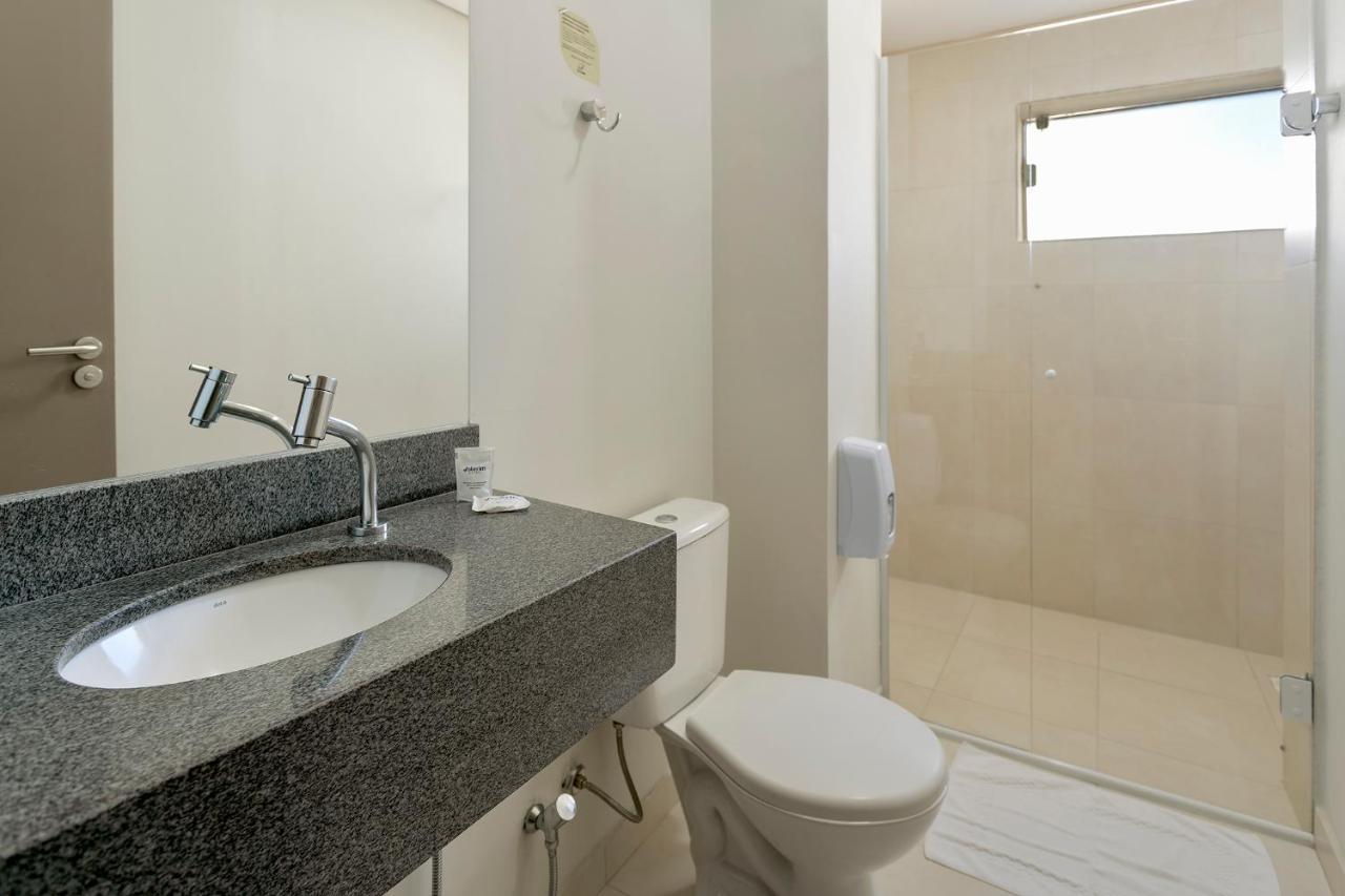 Hotel Valerim Itajai / Navegantes ภายนอก รูปภาพ