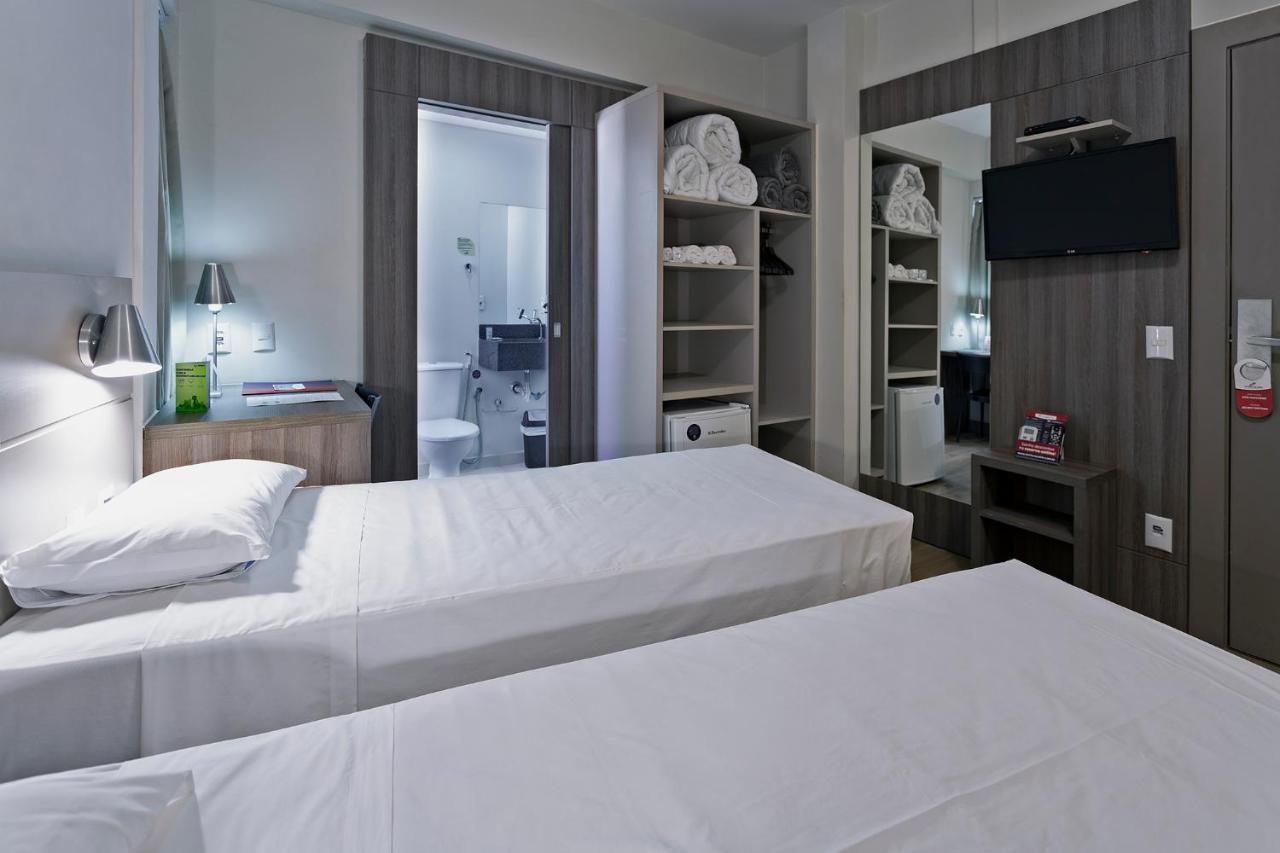 Hotel Valerim Itajai / Navegantes ภายนอก รูปภาพ