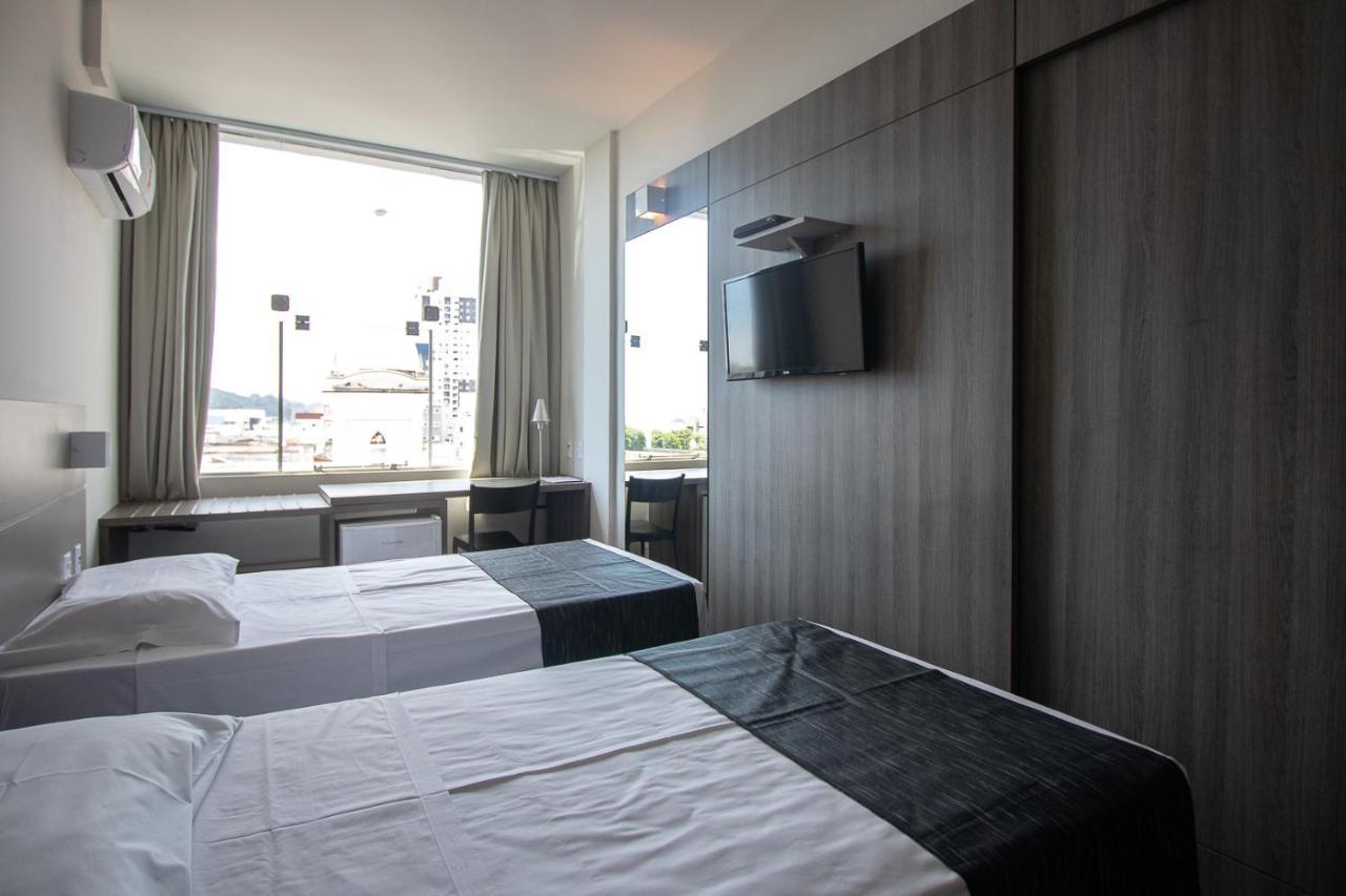Hotel Valerim Itajai / Navegantes ภายนอก รูปภาพ