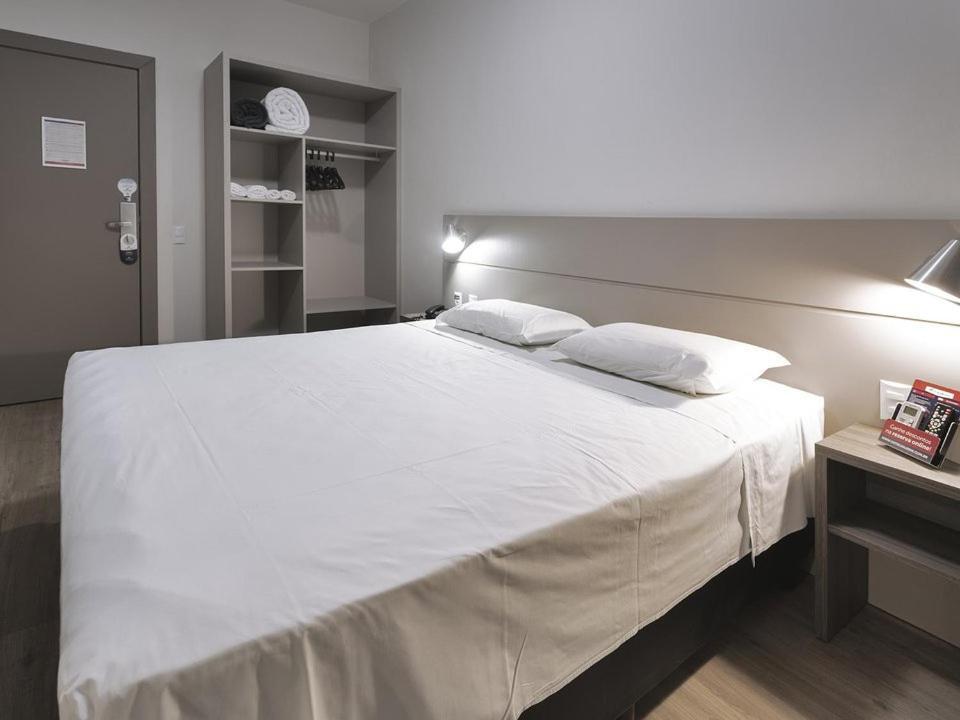 Hotel Valerim Itajai / Navegantes ภายนอก รูปภาพ