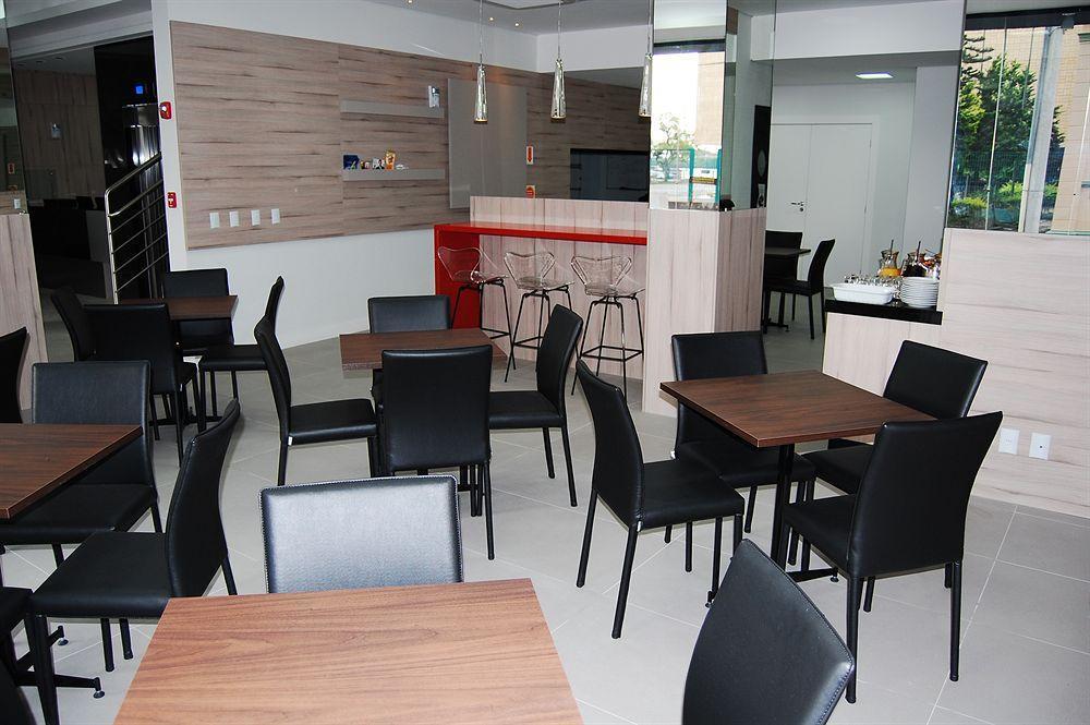 Hotel Valerim Itajai / Navegantes ภายนอก รูปภาพ