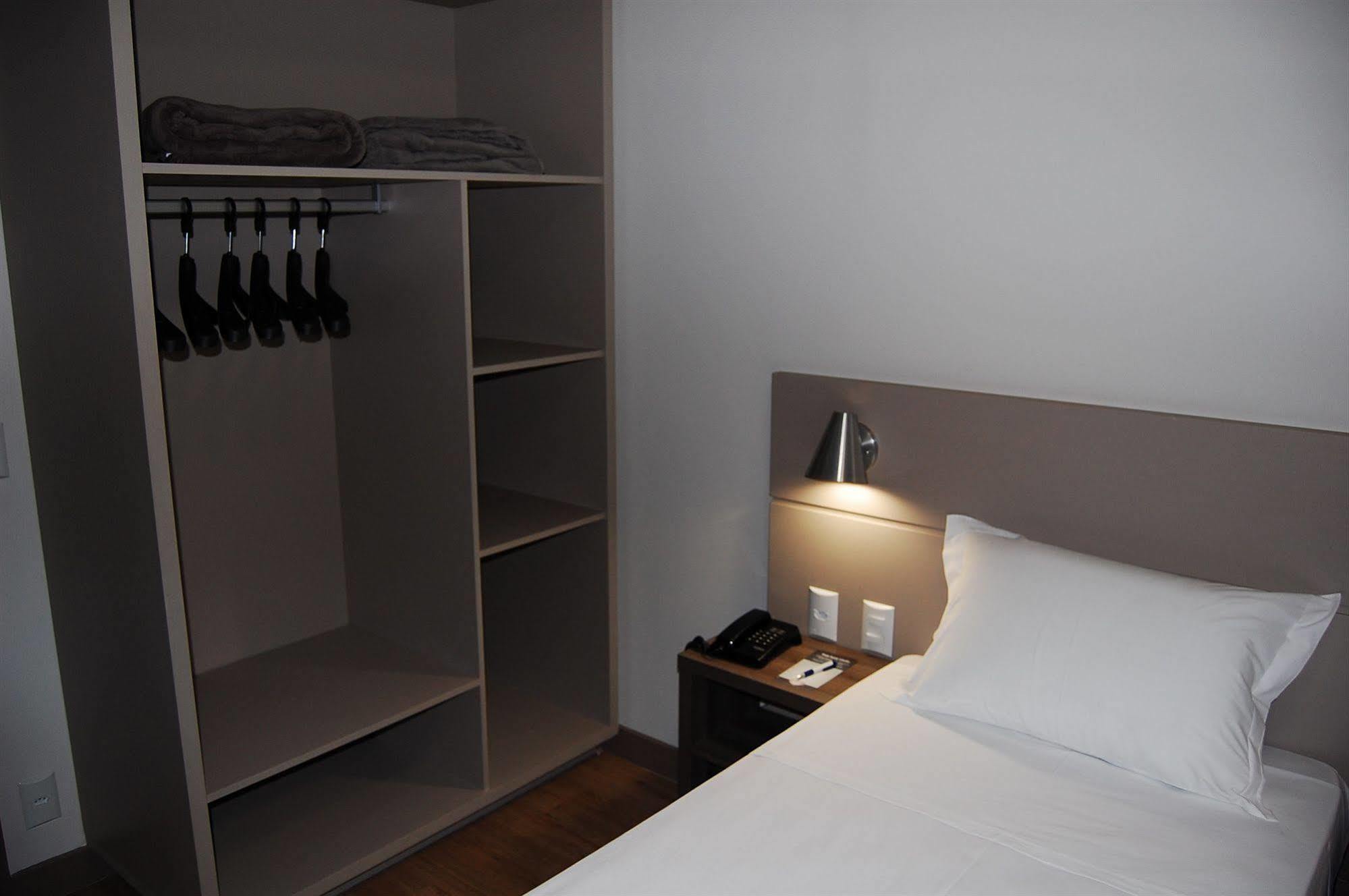 Hotel Valerim Itajai / Navegantes ภายนอก รูปภาพ